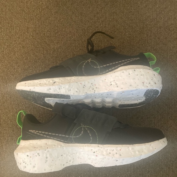 Nike crater impact - Picture 6 of 11